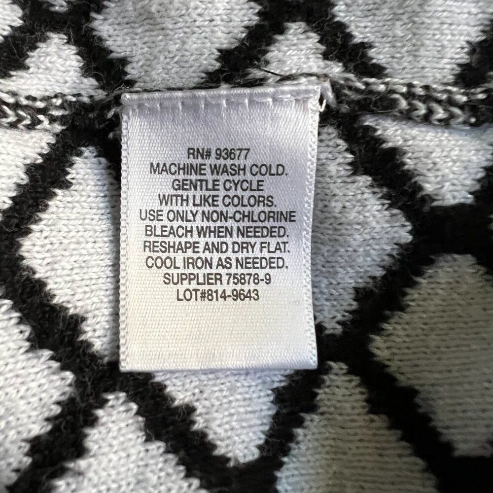 Liz Claiborne Black and White 3/4 Length Sleeve Sweater Size M - Picture 5 of 5